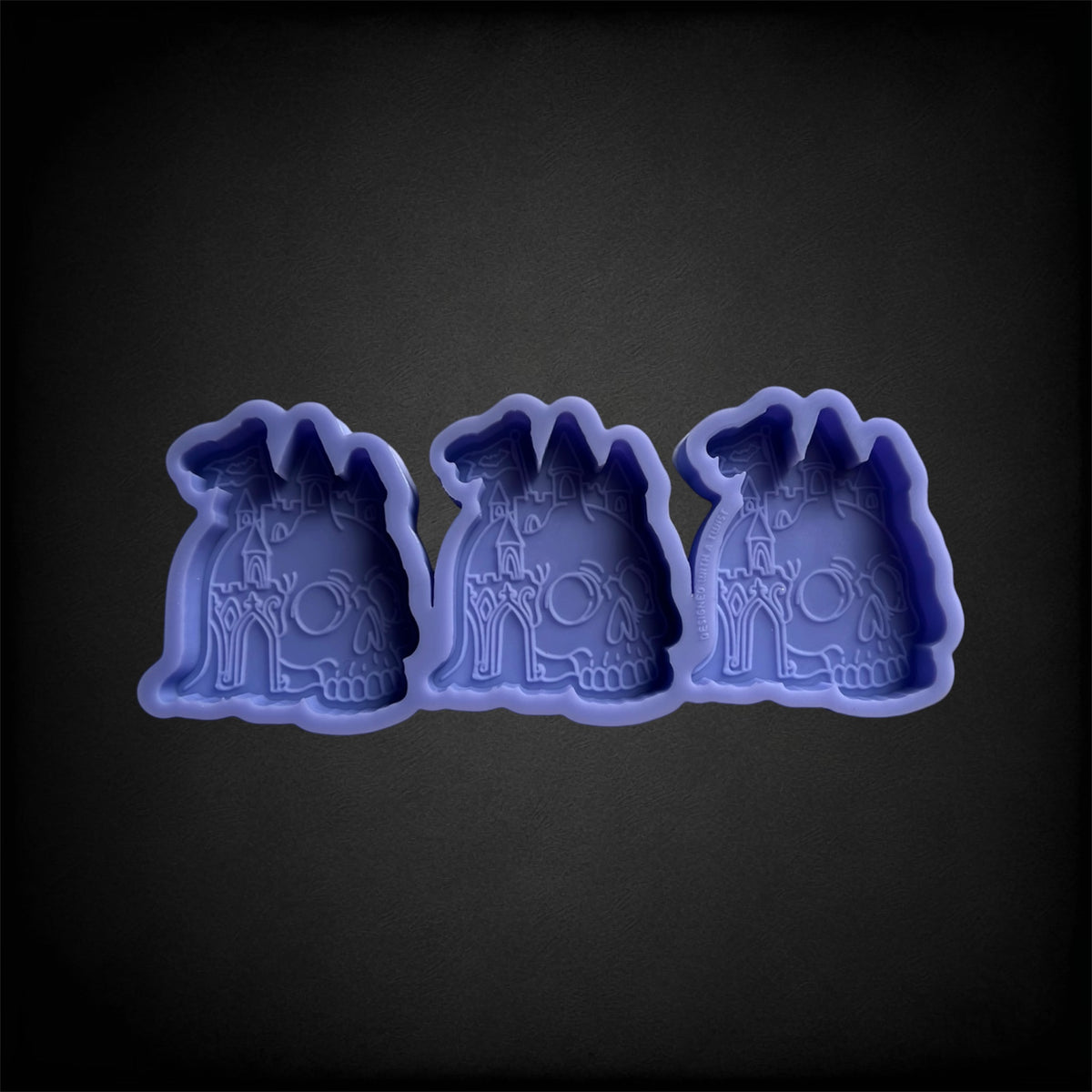 Skull sandcastle trio