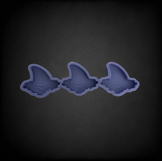 Shark fin trio