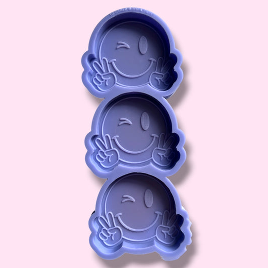 Peace face trio mould