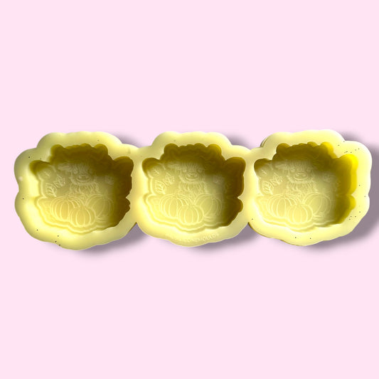 Highland cow pumpkin trio mould